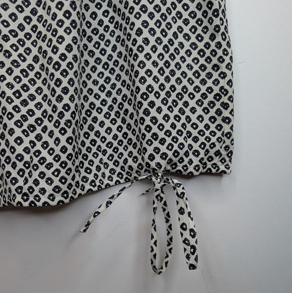 LOFT Ann Taylor Large Women's Sleeveless Patterned Black Taupe Tie Top Blouse - Picture 5 of 8